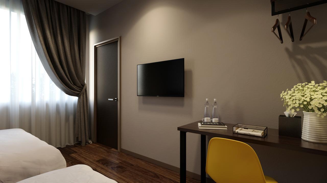 The Square Hotel Skudai Exterior photo